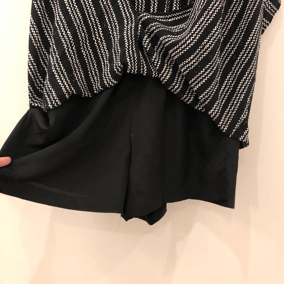 Club Monaco Jumpsuit - Picture 4 of 6